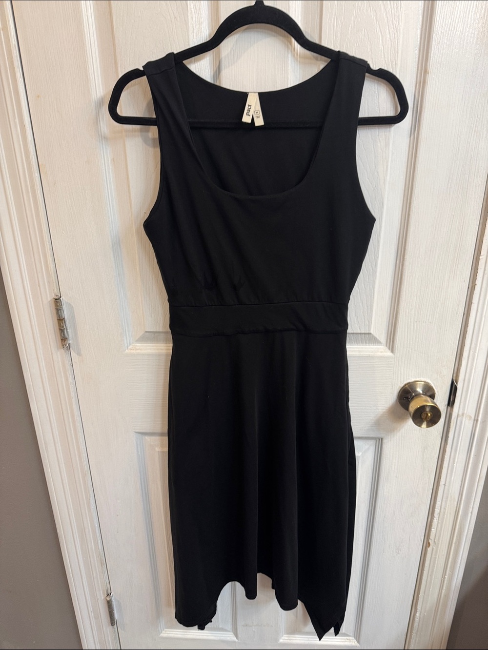 Pact Classic Black Sleeveless Scoop Neck Dress